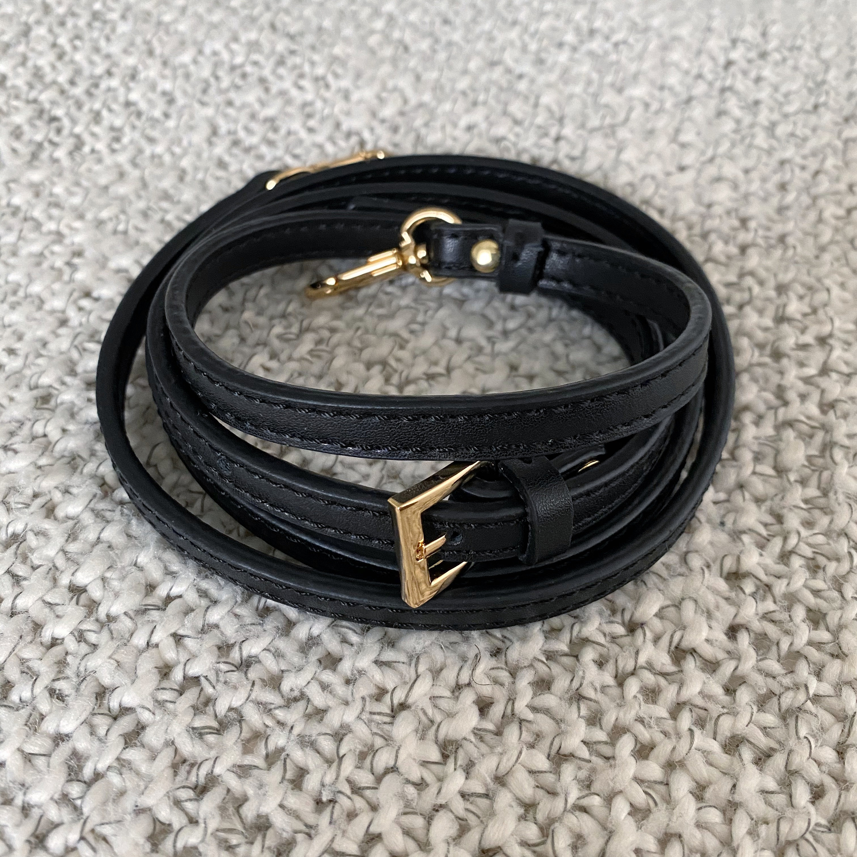 Louis Vuitton LV Eclipse Leather Bracelet Burgundy Leather. Size 17