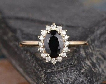 Natural Black Onyx Halo Ring, 3 CT Oval Cut Dainty Black Stone Ring, Halo Engagement Ring, Beautiful Handmade Crafted Oval Cut Gemstone Ring