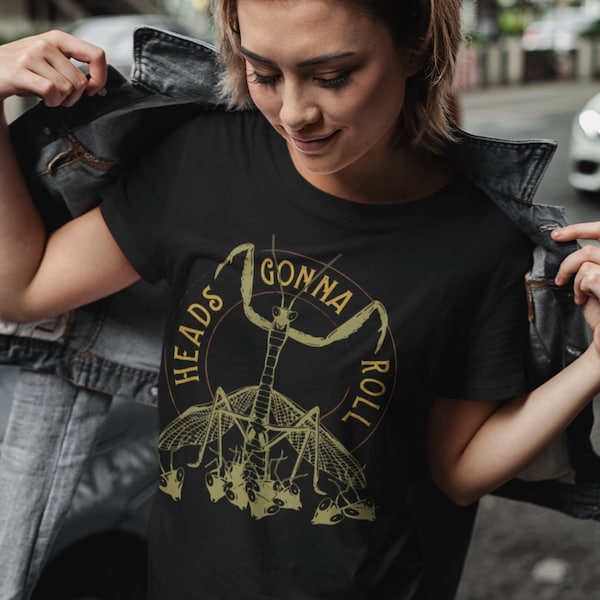 Praying Mantis Retro Feminist Tshirt Fuck The Patriarchy Mantis Women Empowerment Tshirt Insect Shirt Dark Academia Clothing Witchy Clothing