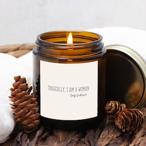 Tragisch bin ich eine Frau Emily Dickinson Poetry Lustige Kerze Bernstein Glas 112 g verschiedene Düfte Kokosnuss Wachs Vegan Mischung Baumwolle Kerze Bild 7