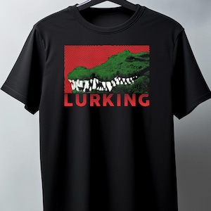 Lurking Crocodile Graphic Tee Alligator Unisex Graphic Vintage-style T-Shirt