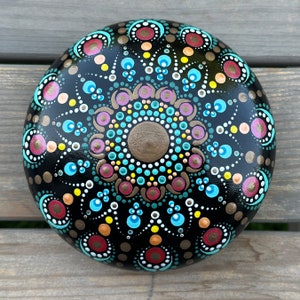 Mandala stone, unique, 11.5 cm, dot painting, dot art, mandala flower, decorative stone, hand-painted stone, meditation stone, mindfulness