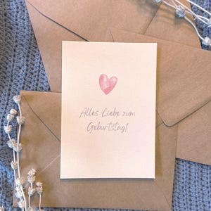 Postkarte ALLES LIEBE zum Geburtstag! | Karte zum Geburtstag mit Herz auf Holzschliffpappe | Schlichtes Design und sehr formstabil