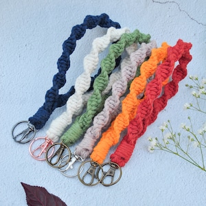 Espiral Macrame pulsera llavero boho llavero bolso bolso encanto color personalizado muñeca llavero muñeca cordón macrame cartera correa pulsera personalizada