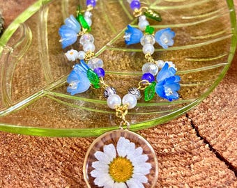 Daisy Flower Pendant Bead Necklace, Whimsical Lily of The Valley Spring Floral Necklace, Blue Bellflower Necklace, Gift Idea, Bridal Jewelry