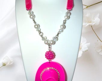 Pink Cowgirl Hat Silver Chain Necklace With Pearls, 18 Inch  display picture 2