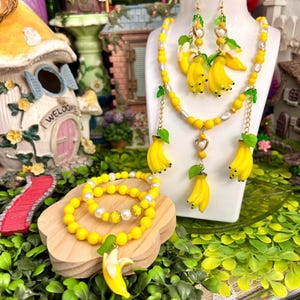 Resin Banana Jewelry Set: Fruit Necklace, Earrings & Bead Bracelet
