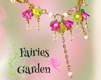 Fairycore Pink Bead Necklace with Gold Tone Leaf Pendants and Colorful Glass Flower Beads, Dangle Crystal Beads, Gift Idea, Wedding Jewelry