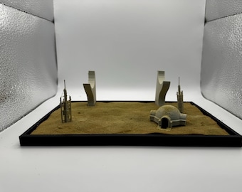 Lars Homestead Lightsaber Stand - Star Wars Saber Display Mount | 35-45 mm  Saber Holder