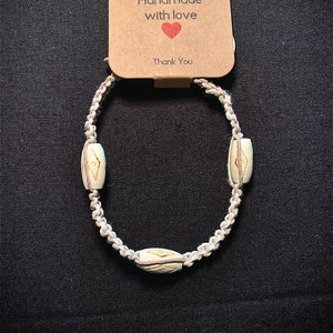 Bracelet - Hemp Thread - Natural, Square Knot with Wood Beads