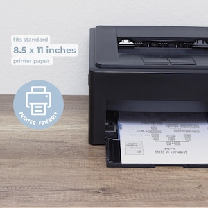 Pode incluir: Uma impressora a laser preta com uma bandeja de papel contendo um documento impresso intitulado Genealogy of Jesus. O texto na imagem indica fits standard 8.5 x 11 inches printer paper e inclui um &iacute;cone circular rotulado como printer friendly.