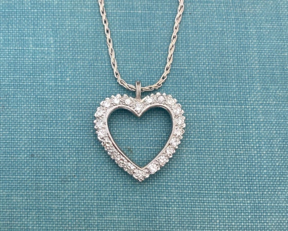 Vintage Natural Diamond 0.60ct Tw Heart Pendant 18K White Gold