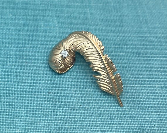 Vintage Feather Brooch 14K Yellow Solid Gold with… - image 1