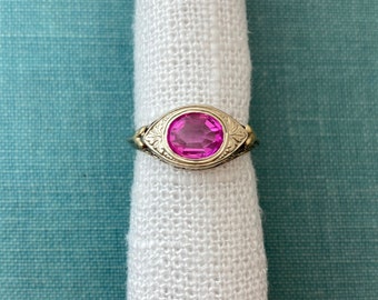 Vintage Hot Pink Sapphire (Synthetic) Filigree Two Tone Solid Gold Ring