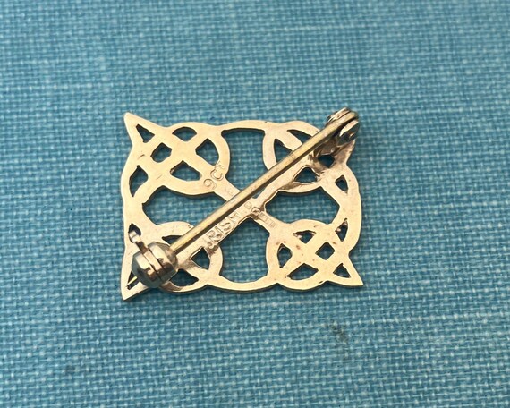 Irish Celtic Knot 9ct (karat) Rectangular Brooch - image 2