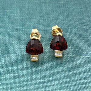 Vintage Natural Garnet and Diamond Designer Earrings Solid 14K Yellow Gold Post January Birthstone