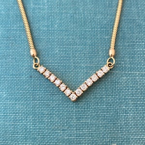 Vintage Natural Diamond 1/2ct Total Weight &quot;V&quot; Necklace Solid 14K Yellow Gold 18 Inches Long