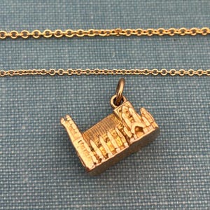 Vintage 9 Karat Gelbgold Anhänger mit 45 cm langer 18 Inch Kette
