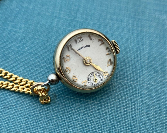 Focal de luxe shop pendant watch