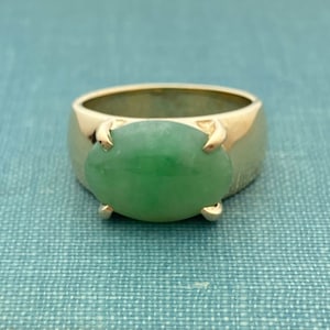 Green Jadeite 18K Solid Yellow Gold Cabochon Wide East/West Ring