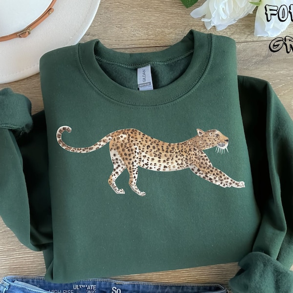 Leopard Sweatshirt, Watercolor Leopard Shirt, Leopard Graphic Tee, Leopard Women Men Gift, Watercolor Animal Sweater, Retro Leopard Hoodie,