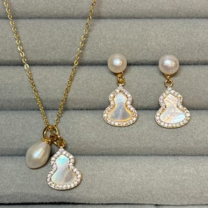 Pearl Pendant Necklace and Earring Set, Gold and Pearl Jewelry Set with Sparkling Accents