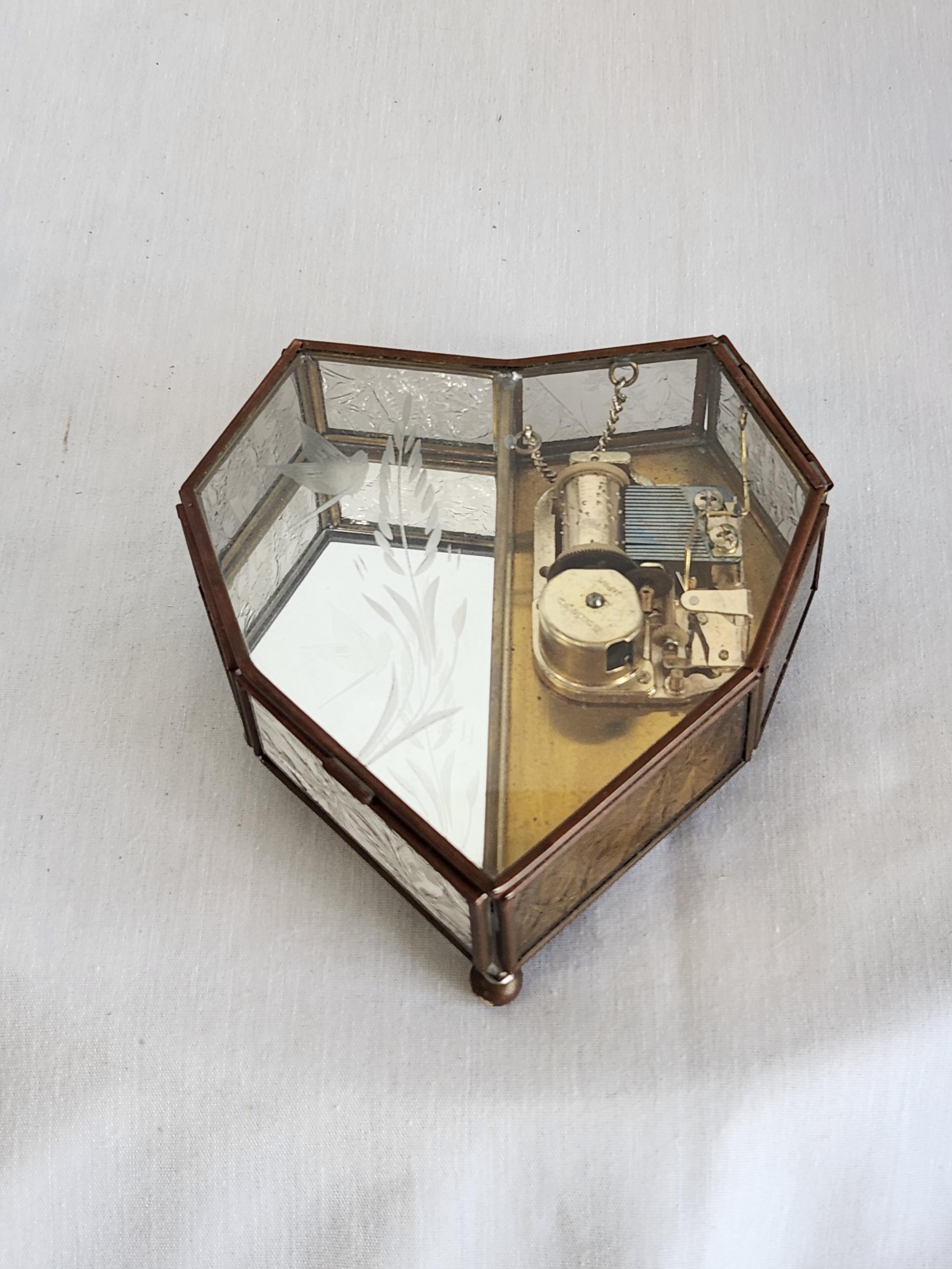 Heart Sankyo Box - Etsy