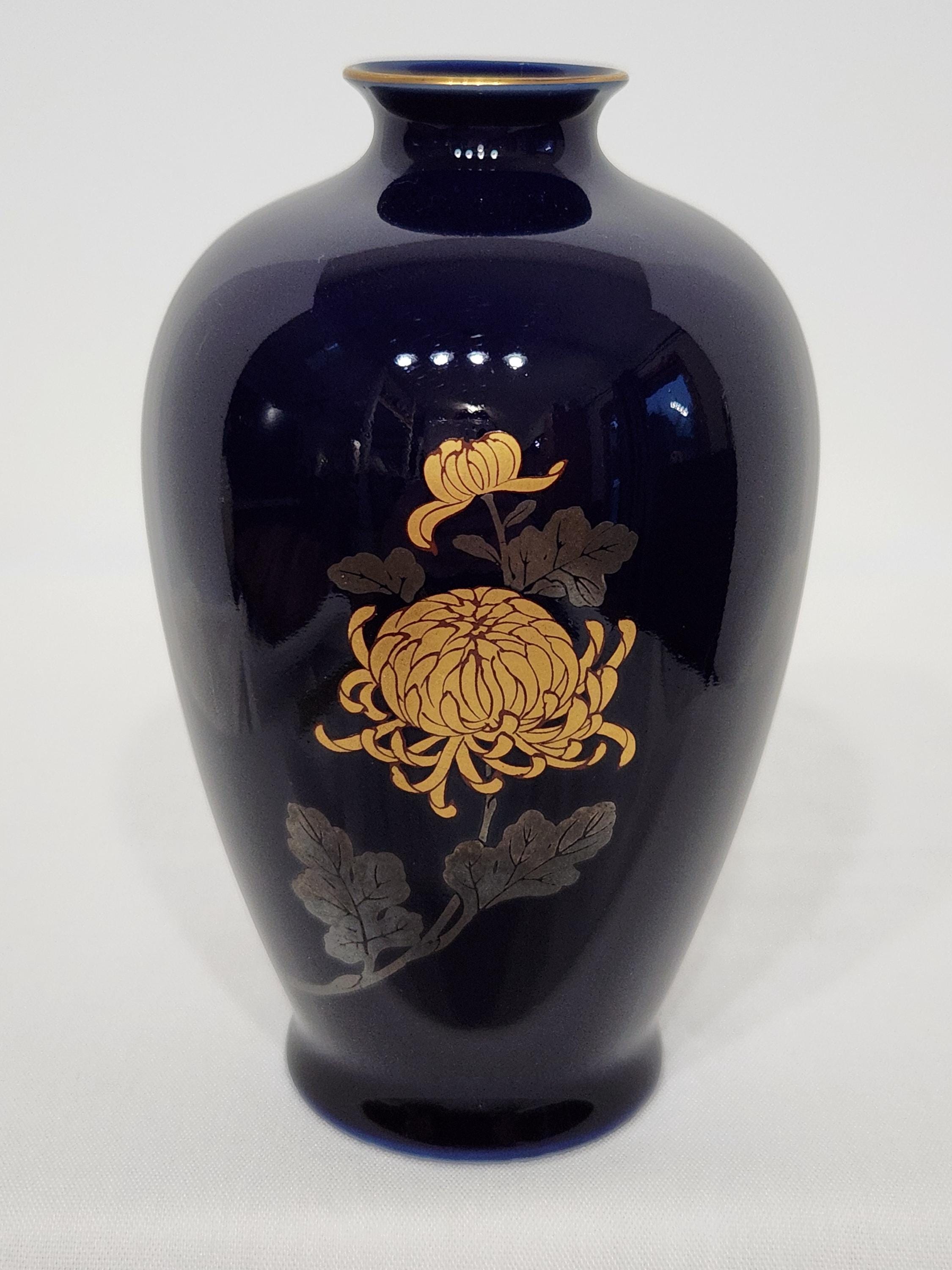 香蘭社 皇室御下賜品 菊御紋付瑠璃釉花瓶 大正〜昭和10年代 香蘭社 皇室御下賜品 菊御紋付瑠璃釉花瓶 大正〜昭和10年代