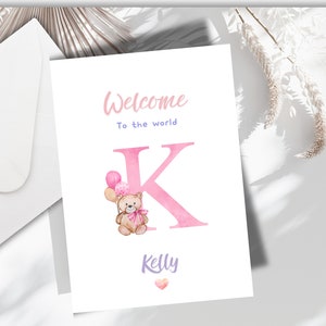 Nouvelle carte de bébé Bienvenue dans le monde, carte à initiales personnalisée, jolie carte de voeux pour bébé fille