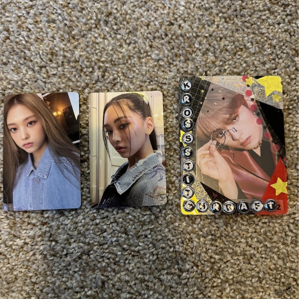New Jeans Bluebook Photocards