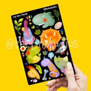 Linda hoja de pegatinas de dinosaurios / Mis amigos dinosaurios / Pegatinas hechas a mano / mate e impermeables
