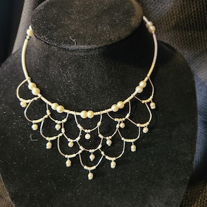 Memory Wire Necklace Pearl