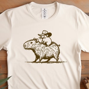 Mouse Riding Capybara Shirt, Cowboy Rat Shirt, Funny Capybara Shirts for Women, Vintage Western Theme Graphic Tee, Western Shirt
