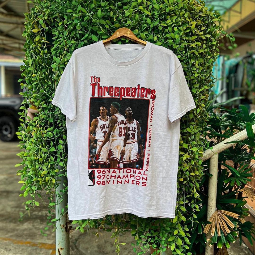 Vintage Michael Jordan Three Peat T-Shirt For Men's And Women's