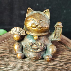 Lucky Cat with Left Hand Raised, Wealth Cat Statue, Beckoning Lucky Cat for money lucy, Cat Ornaments, Feng shui Money Decorative Figurine 2