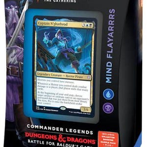 Può includere: Un mazzo Magic: The Gathering Commander Legends Battle for Baldur's Gate Mind Flayarrrs con la carta Captain N'ghathrod. La scatola nera mostra l'illustrazione, l'età 13+ e un adesivo che indica la presenza di un pacchetto campione da collezione.