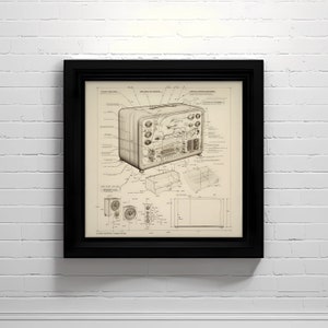 Puede incluir: Un dibujo de línea vintage en blanco y negro de una radio con un diagrama detallado de sus componentes internos. El dibujo está enmarcado en un marco negro y está colgado en una pared de ladrillo blanco. El texto "LOOK WITHIN CREATIONS" está en la parte inferior del dibujo.