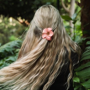 Creamsicle Pfirsich Hibiskus Haarkrallen Clips