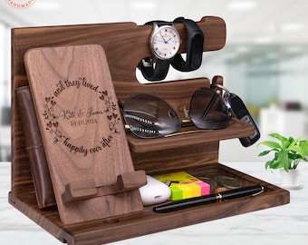 Personalized Wooden Docking Station Organizer for Men,Engraved Men Phone Stand Charging Station Gift for Dad Husband on Birthday Fathers Day