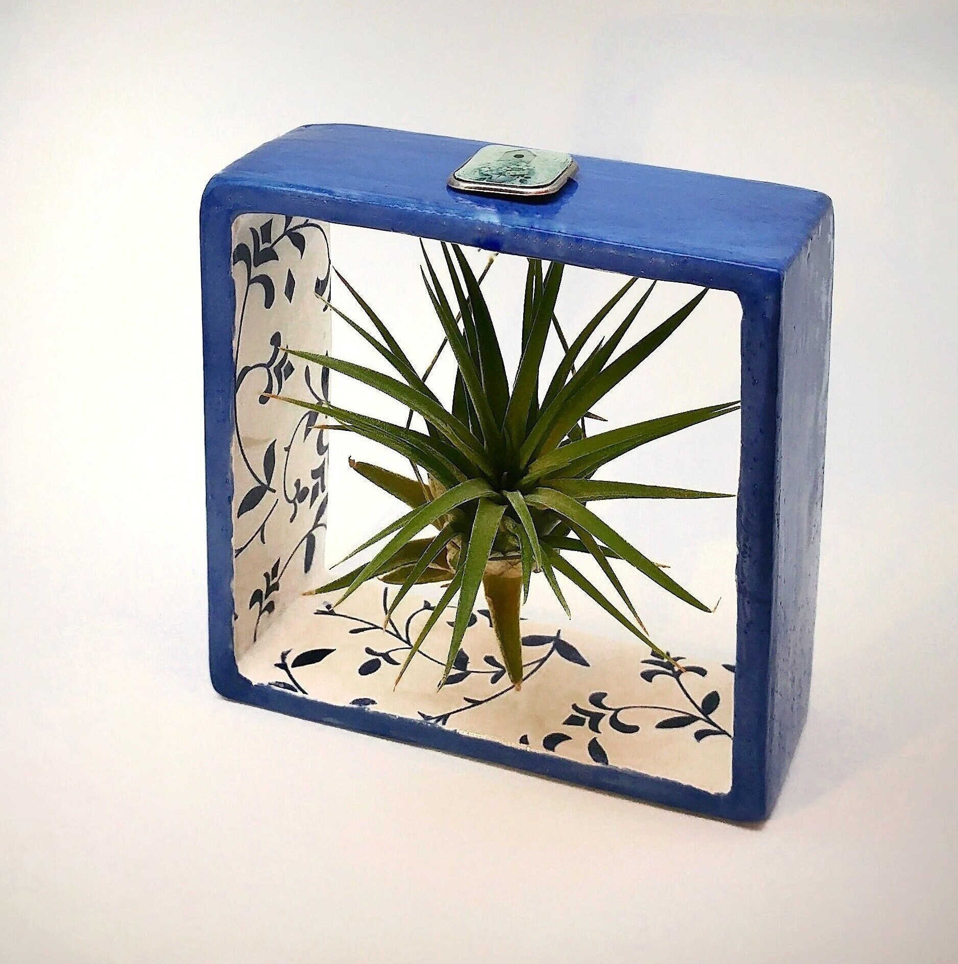 Ceramic Air Plant Holder - Handmade Square Pot for Boho Home Decor and Natural Greenery