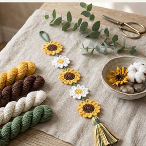 Crochet Sunflower Daisy Garland Pattern PDF, Floral Wall Hanging Crochet Pattern, Boho Home Decor, Spring Decor, Instant Download.