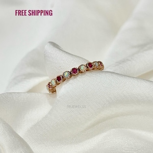 Ruby Opal Eternity-band: sterlingzilveren edelsteenring