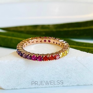Rainbow Eternity-bandring: sterlingzilveren stapelbare ring met meerdere edelstenen