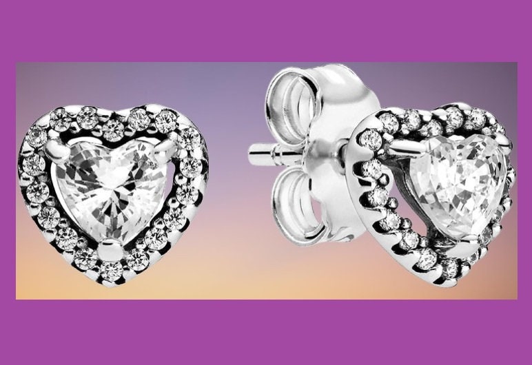 Pandora elevated 2024 heart earrings