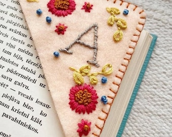 Personalized Hand Embroidered Corner Bookmark, Felt Triangle Page Stitched Corner Handmade Bookmark