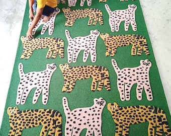 Dark Green Catwalk Rug, Hand Tufted 100%wool Rug for Home Decor for the drawing room/bedroom & kids Room Rug, Any Custom Size available,