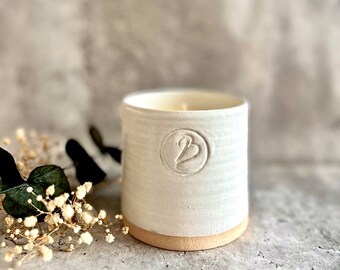 Cornish Lime Basil & Mandarin Soy wax candle with cotton wick in a ceramic pot using pure essential oils and fragrance oils. Vegan friendly