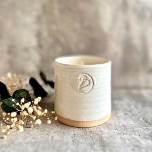Cornish Black Pomegranate Soy wax candle. Hand poured into ceramic pots using cotton Wicks and the purest essential oils. Vegan friendly. image 1