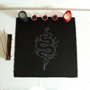 Tessuto per tarocchi dell'altare, tessuto per divinazione, tessuto per cerimonia rituale, serpente magico, arredamento per la casa, occulto, incantesimo magico, regalo per streghe, stregoneria