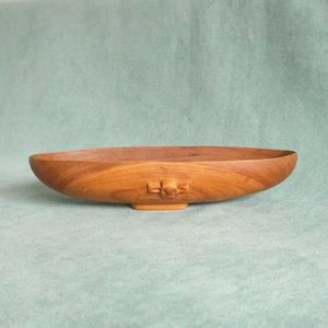 Vintage Wooden Witch Cauldron, Carved Spell Pot, Ritual Plate, Pagan Altar Decor, Spell Bowl, Wiccan Gift, Wooden Bowl Rustic style